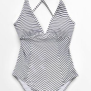 🎄BLACK & WHITE STRIPE V-NECK ONE-PIECE SWIMSUIT-M